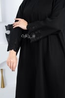 عباية ملكي كم تطريز ورد حلزوني