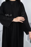 عباية ملكي بتطريز حلزوني