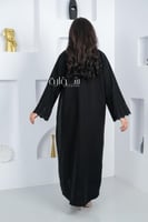 عباية ملكي كم تطريز ورد حلزوني