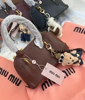 شنط ميو ميو