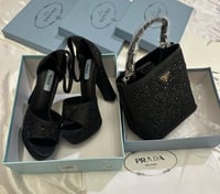 طقم مع جميع الملحقات