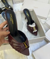 كعب سان لوران