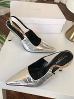 كعب سان لوران