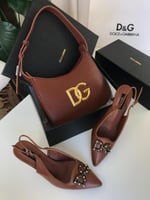 طقم مع جميع الملحقات