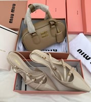 طقم مع جميع الملحقات