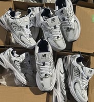 شوزات نيو بلانس