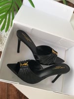 كعب سان لوران