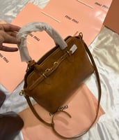 شنط ميو ميو