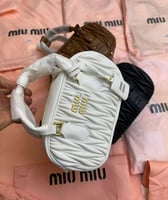 شنط ميو ميو