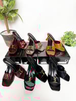 كعب سان لوران