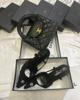 طقم مع الملحقات