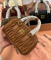 شنط ميو ميو