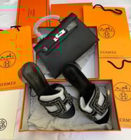 طقم مع جميع الملحقات