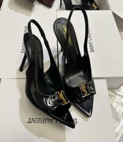 كعب سان لوران