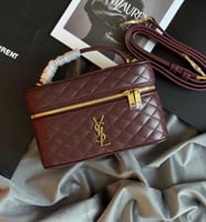 شنط سان لوران