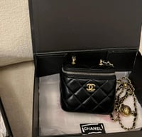 شانيل ميني فانيتي