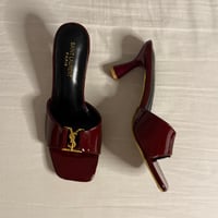 كعب سان لوران