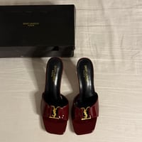 كعب سان لوران