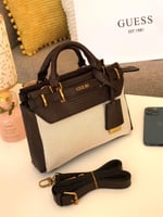 شنطة جيس GUESS