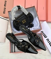 طقم مع جميع الملحقات