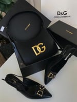 طقم مع جميع الملحقات