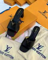 شوزات لويس فيتون