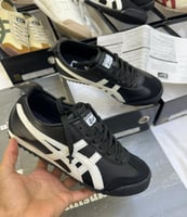 شوزات تايقر