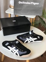 شوزات تايقر