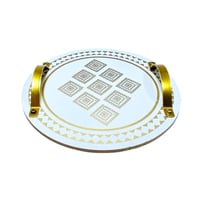 صحن تقديم خشبي فاخر - تصميم أبيض بنقش ذهبي مع مقبض...