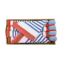 طقم مناديل مع طوفرية - 13 قطعة بألوان جذابة