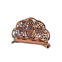 حامل مناديل بتصميم مزخرف أنيق