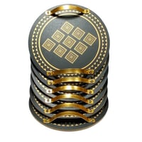 صحن تقديم خشبي فاخر - تصميم أسود بنقش ذهبي مع مقبض...