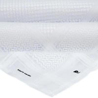 شماغ بير كاردان ابيض 2025