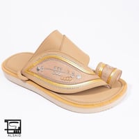 حذاء شرقي M/13