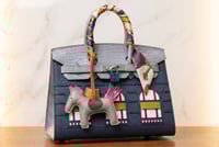 كحلي * رمادي