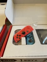 جوي كون مفرد يمين احمر الاصلي لجهاز نيتيندو سويتش