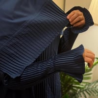 شرشف صلاة نسائي بكسرات أمامية لون عنابي خامة باردة...