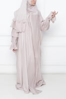 شرشف صلاة نسائي بكسرات أمامية لون عنابي خامة باردة...