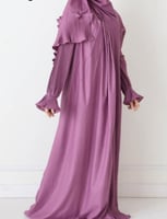 شرشف صلاة نسائي بكسرات أمامية لون عنابي خامة باردة...