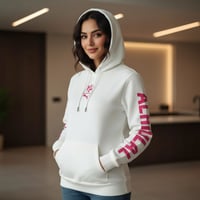 بلوفر الهلال ابيض بشعار وردي