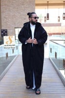 فروة كلاسيكي مطرزة بمخمل وجلد