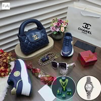 طقم نسائي ماركة شانيل كامل نفس الصورة