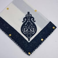 شال كشميري فاخر - تصميم أنيق بخامة عالية الجودة