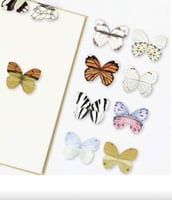 إشارات تقسيم مغناطيسيه على شكل فراشه جميله -٤ علام...