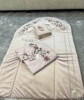 طقم سجاده مخمل مطرز بورود مبطن 2 سم وجلال صلاه قطن...