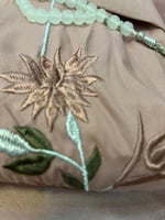 طقم سجاده مخمل مبطن 2 سم مطرز وجلال صلاه قطن بارد...