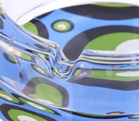 طفاية سجائر زجاج صغيرة