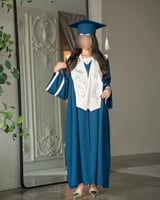 عبايات تخرج 2025 مطرزة بالاسم