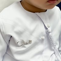 بروش اطفال فضة محفور بالاسم