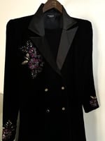 عبايه بليز من المخمل الفاخر